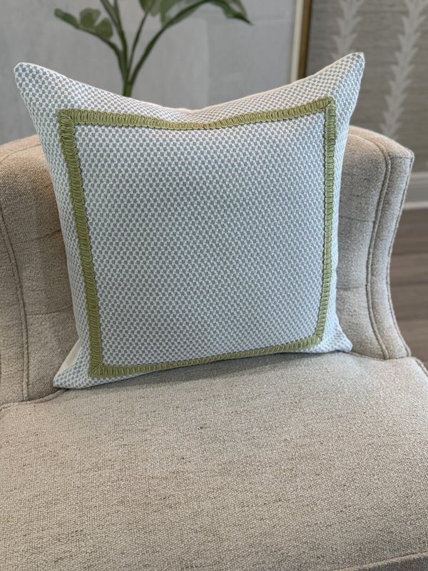 Amy pillow