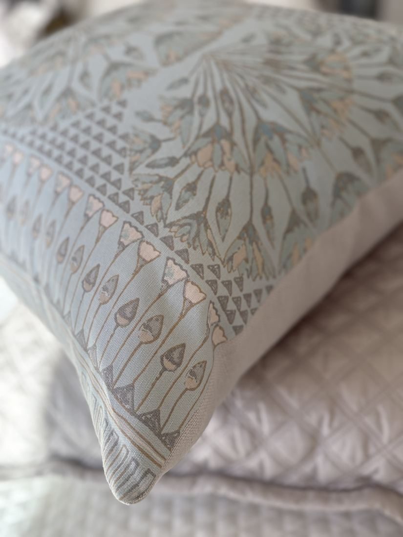 Cairo Thibaut pillow solid backing corner detail