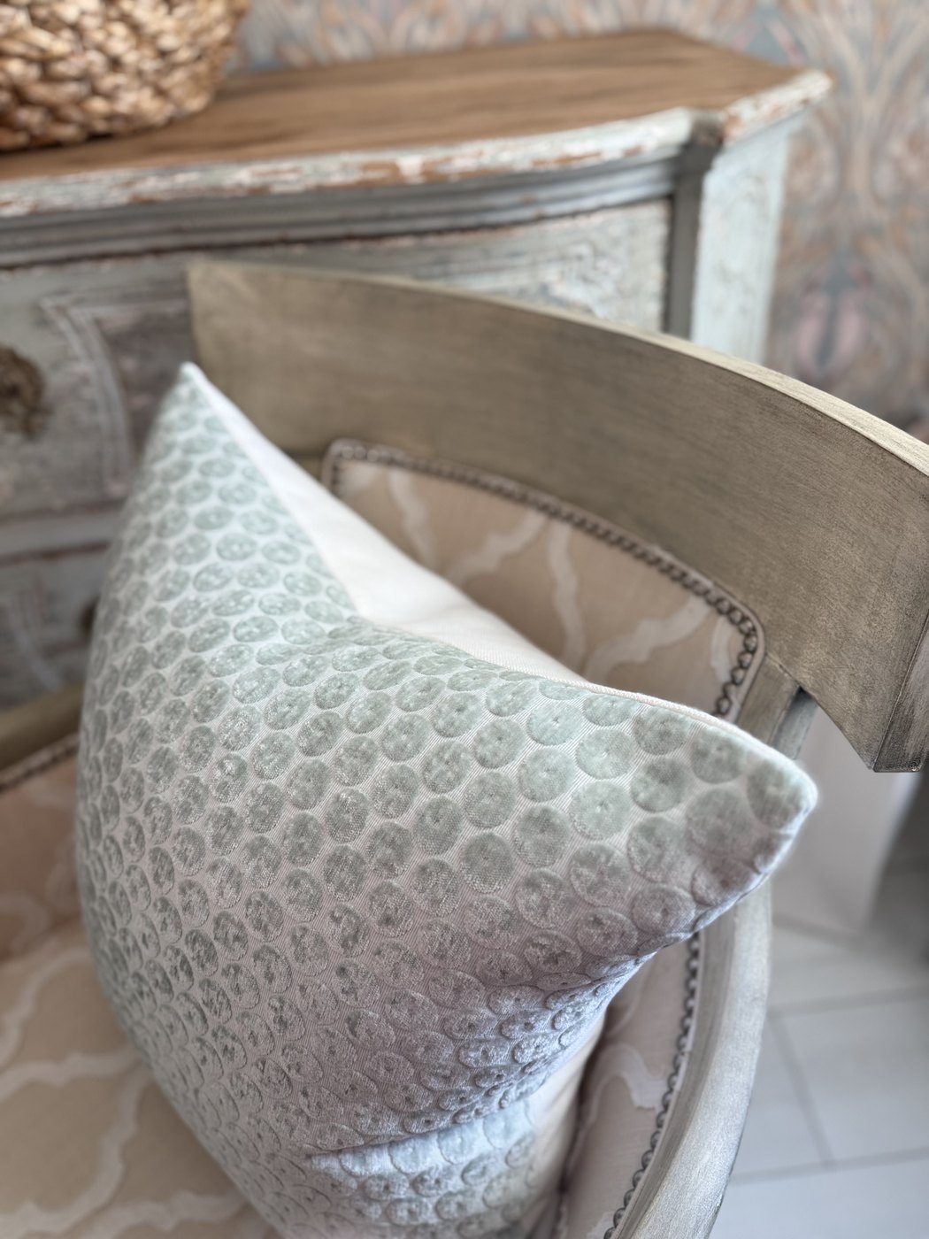 Dotted velvet pillow corner with white backing detail