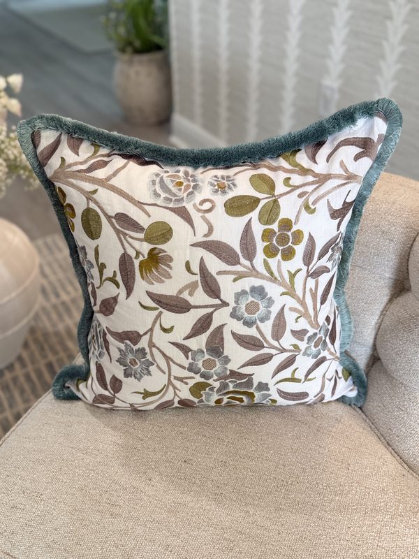 Meadowfield pillow