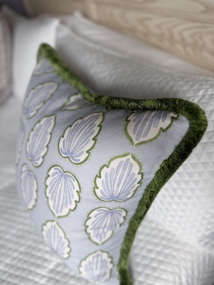 Palmer fringe detail