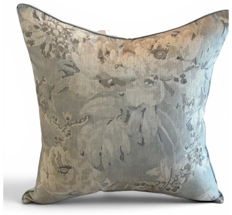 Peony Cloud pillow