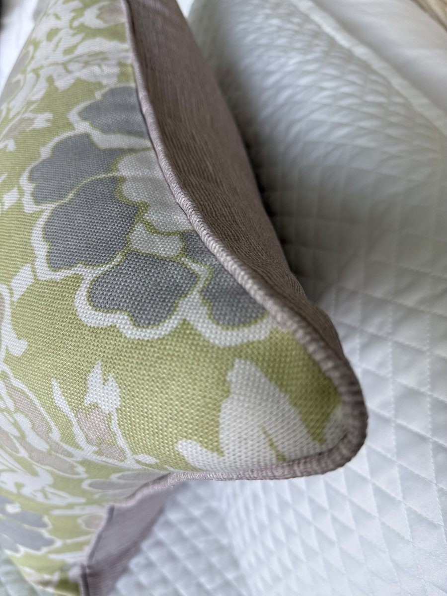Shima lavender backing detail