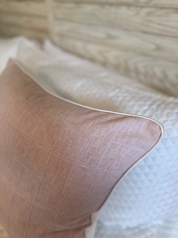 Square Blush detail 2