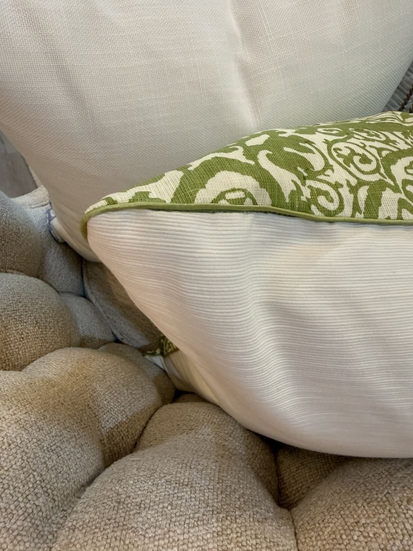 Veneto pillow ivory back and green trim detail